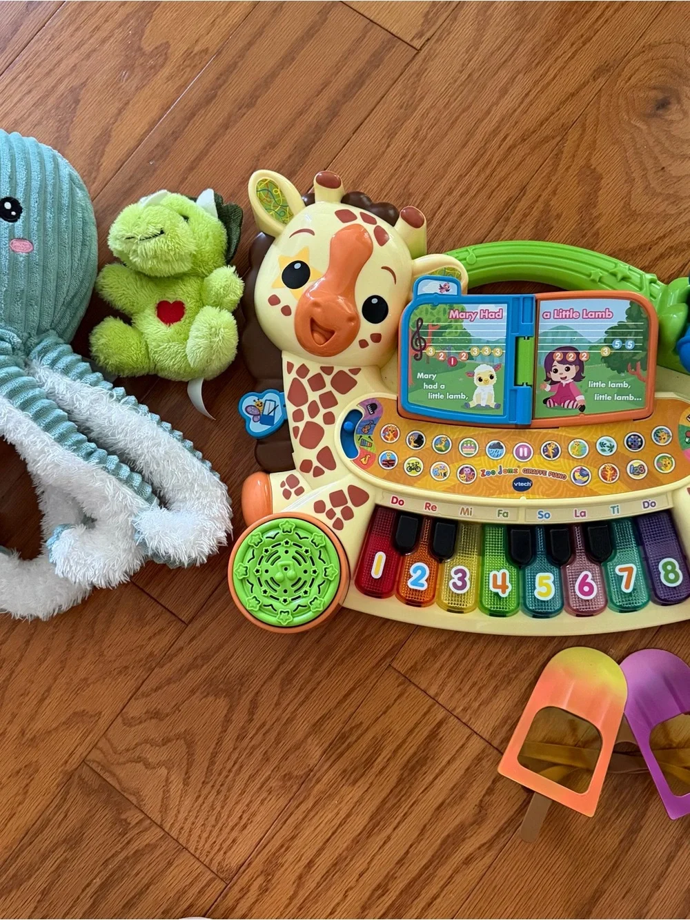 Interactive Giraffe Musical Keyboard Toy - Multicolor